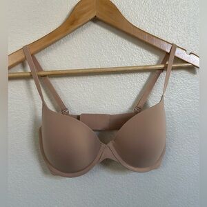 SKIMS Nude padded Bra